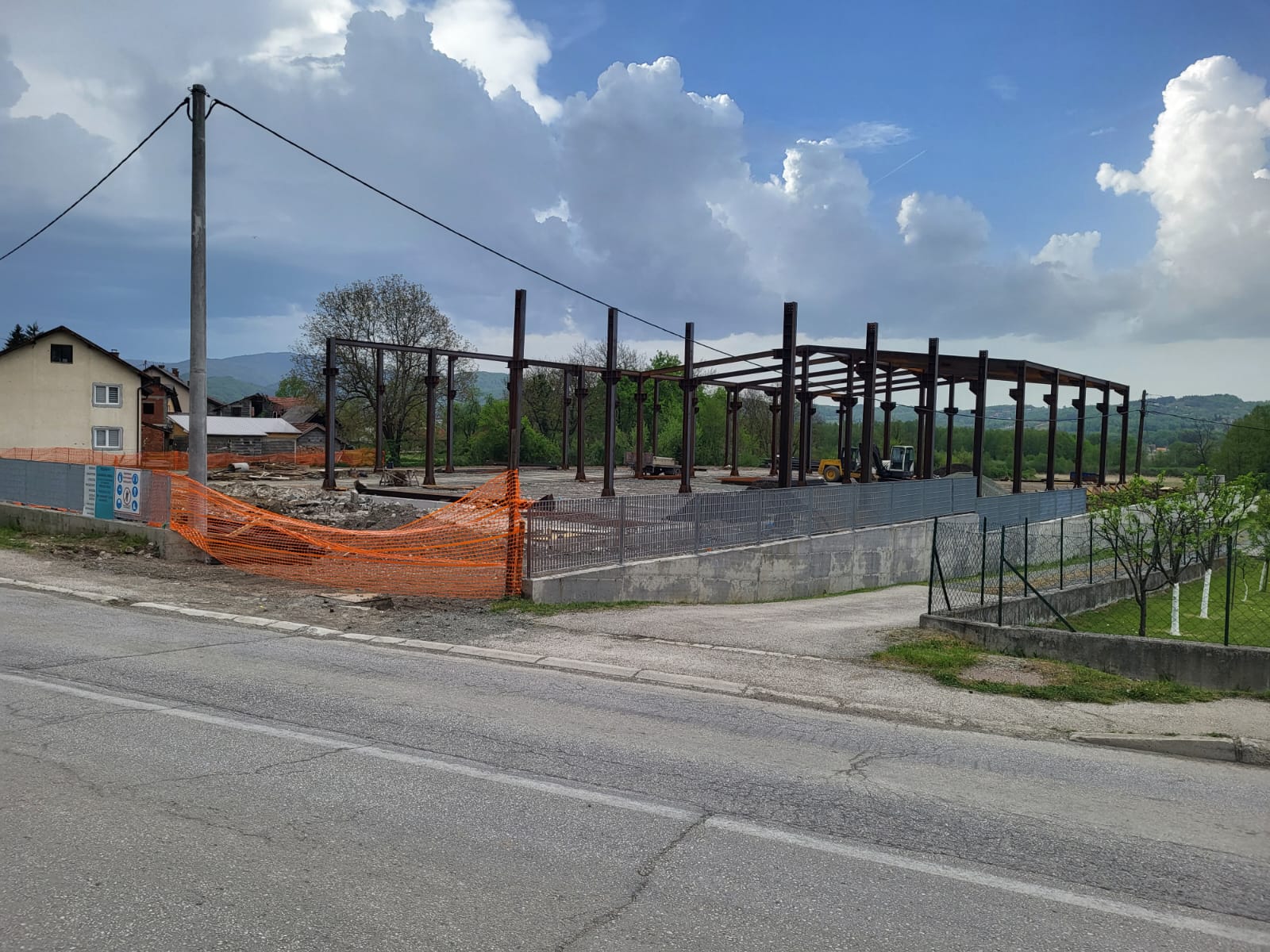 Recinzioni metalliche su misura realizzate da MZ Carpenterie
